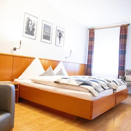 Inn Kleines Westhus *